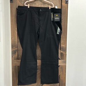 NWT Lee Plus Flex Motion Bootcut Jean